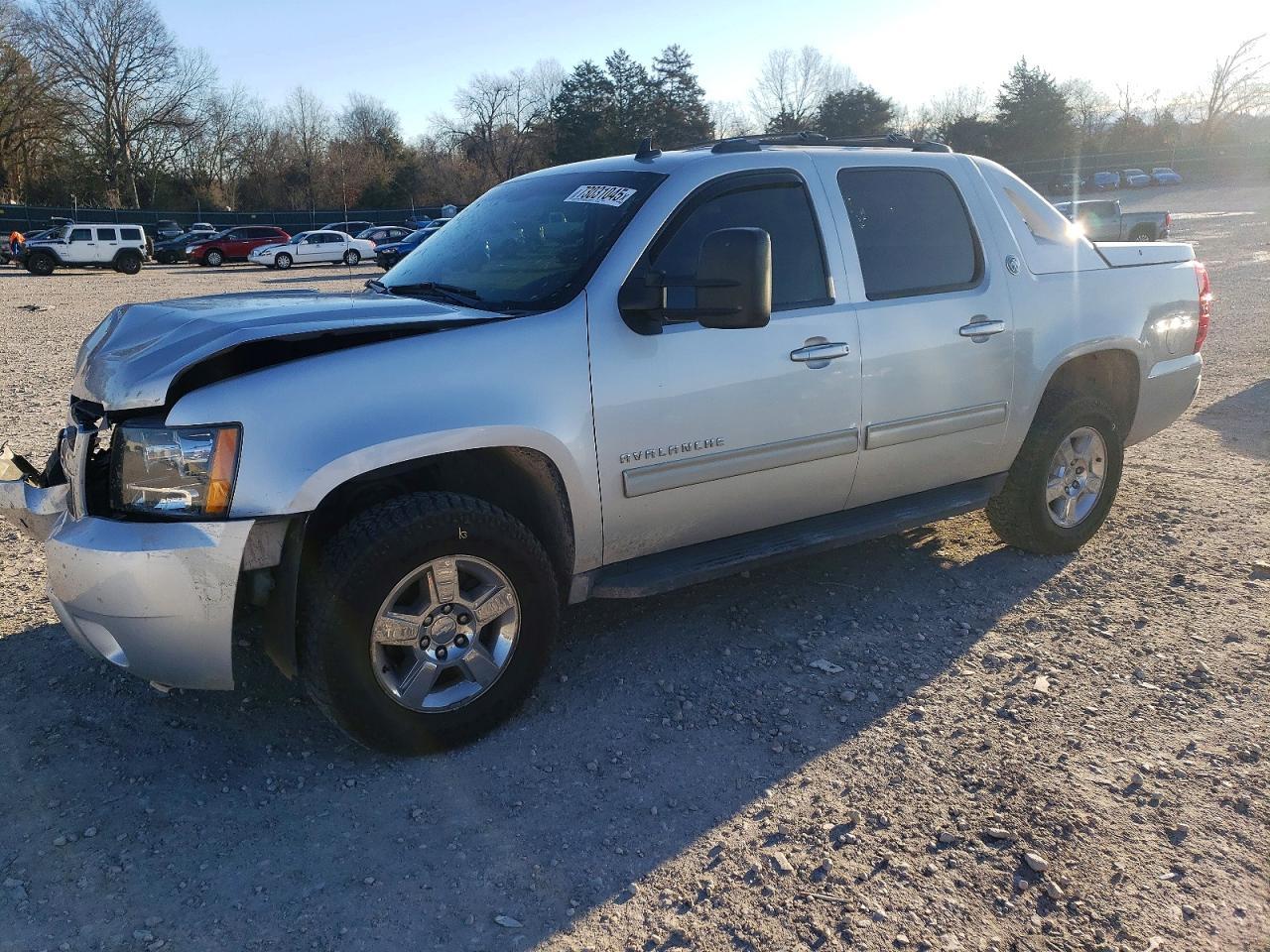 2013 Chevrolet Avalanche Ls - zdjęcie główne