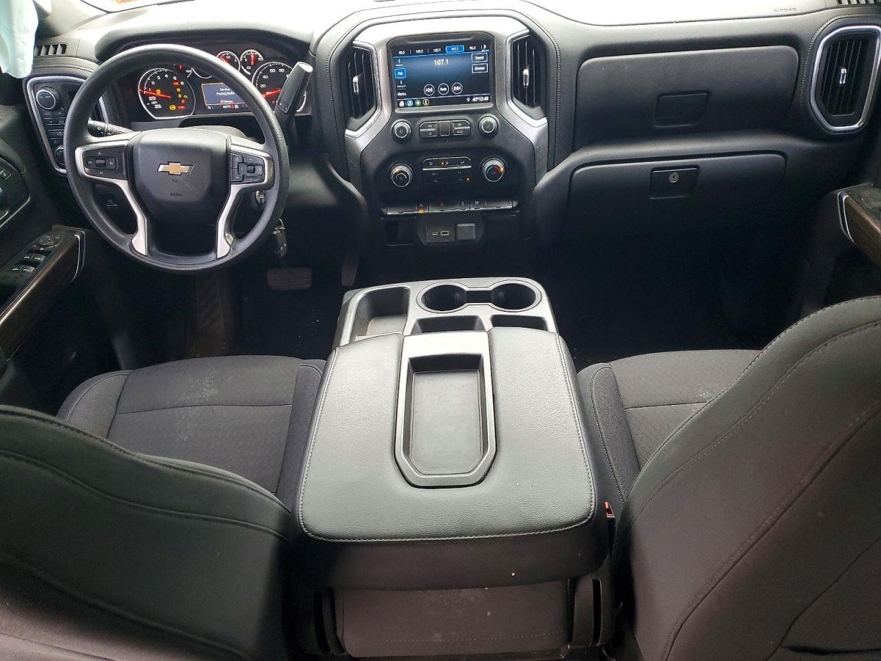 2020 Chevrolet Silverado K1500 Lt - zdjęcie 8