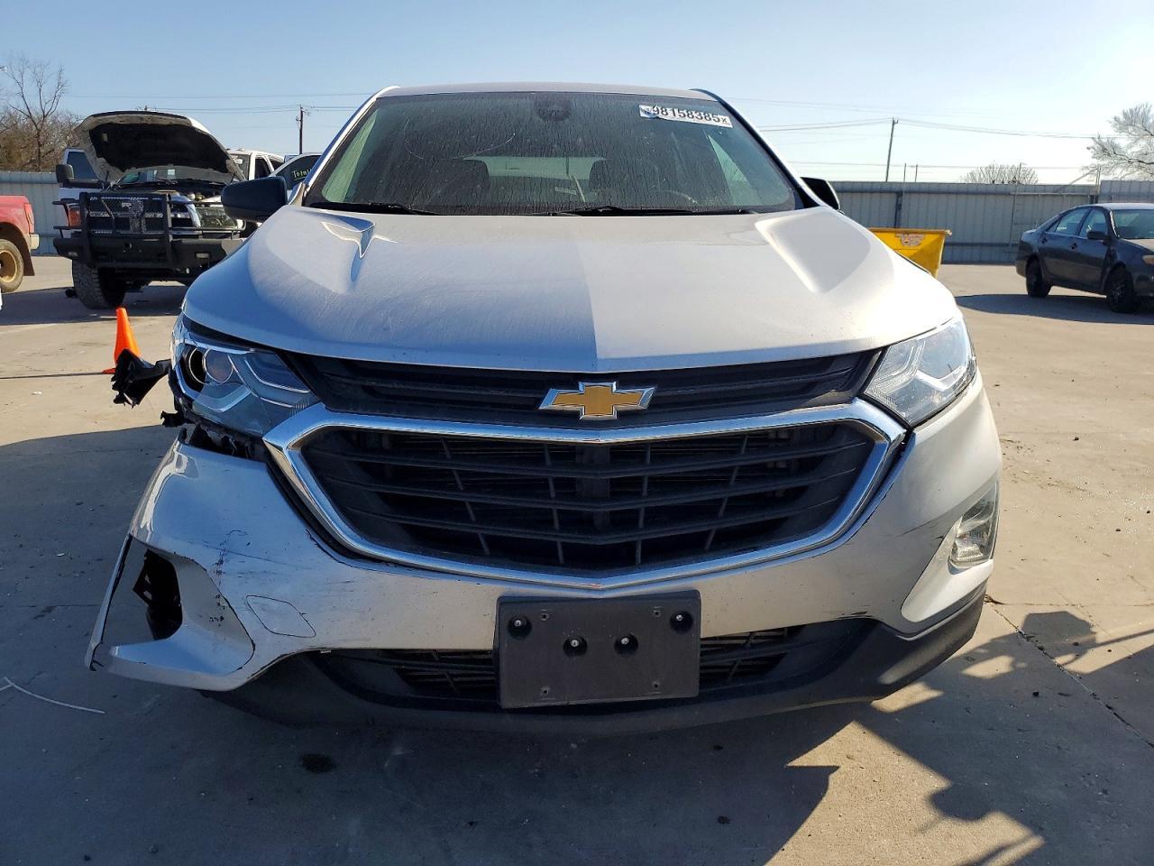 2021 Chevrolet Equinox Ls - zdjęcie 5