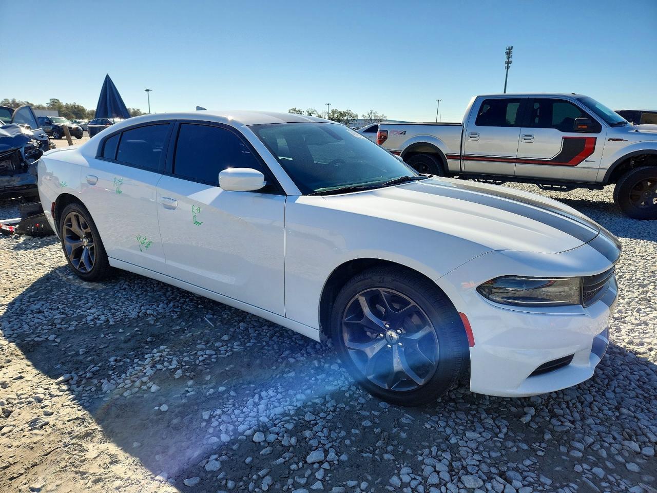 2019 Dodge Charger Sxt - zdjęcie 4