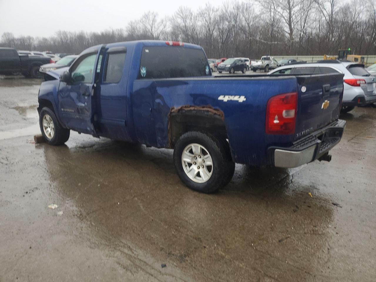 2013 Chevrolet Silverado K1500 Lt - zdjęcie 2