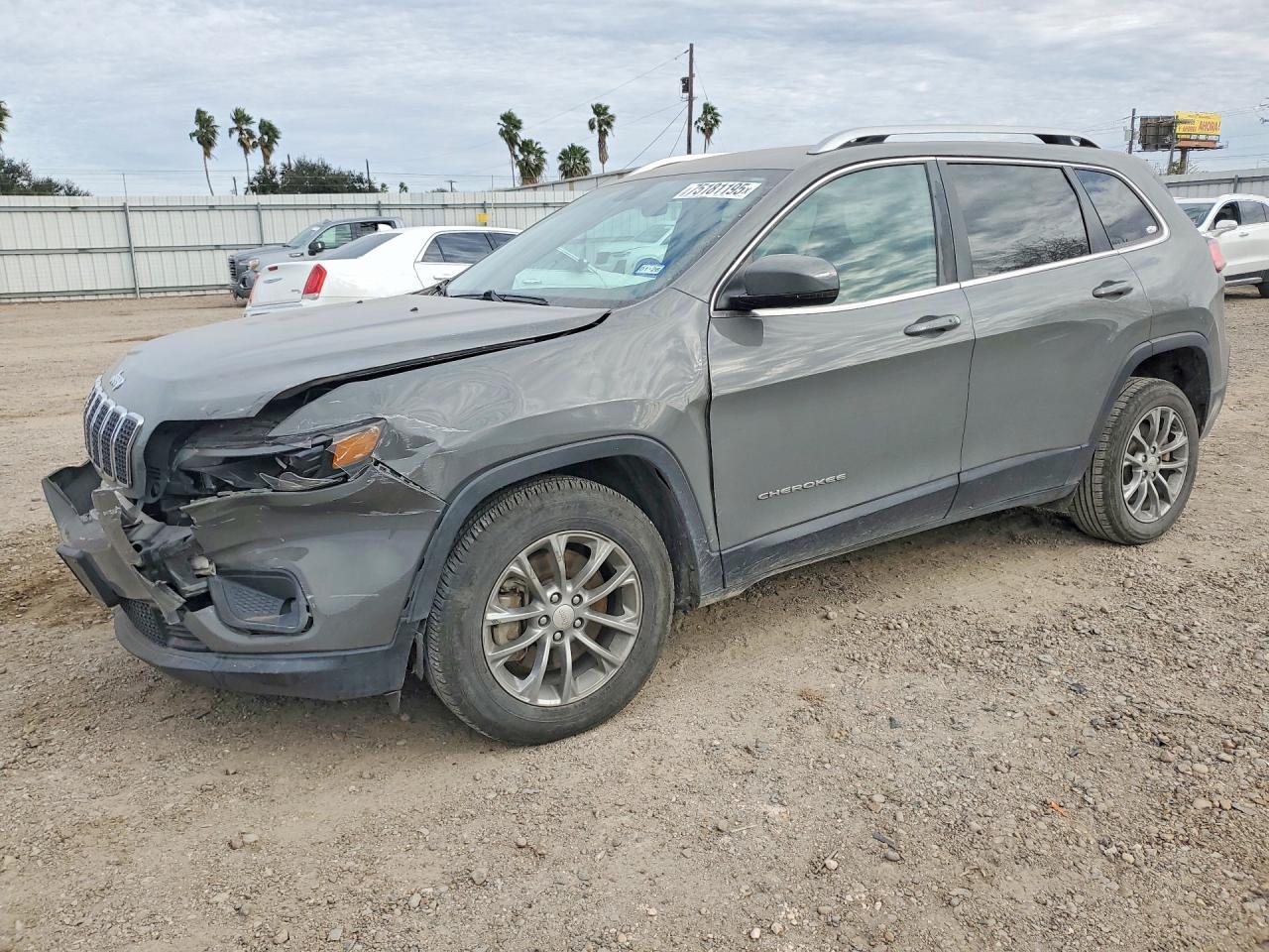 2019 Jeep Cherokee Latitude Plus - zdjęcie główne