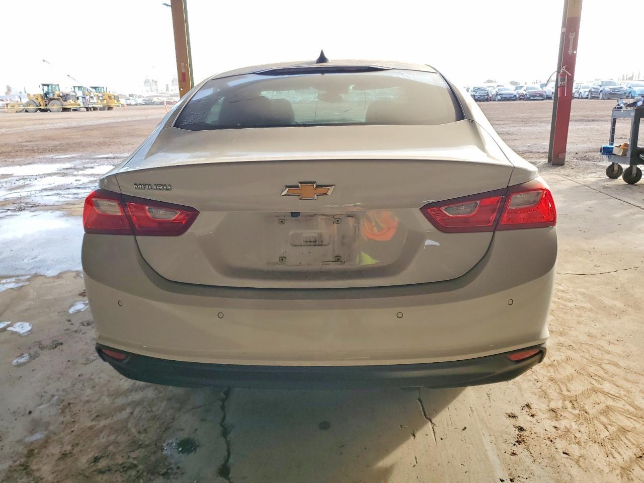 2024 Chevrolet Malibu Ls - zdjęcie 6