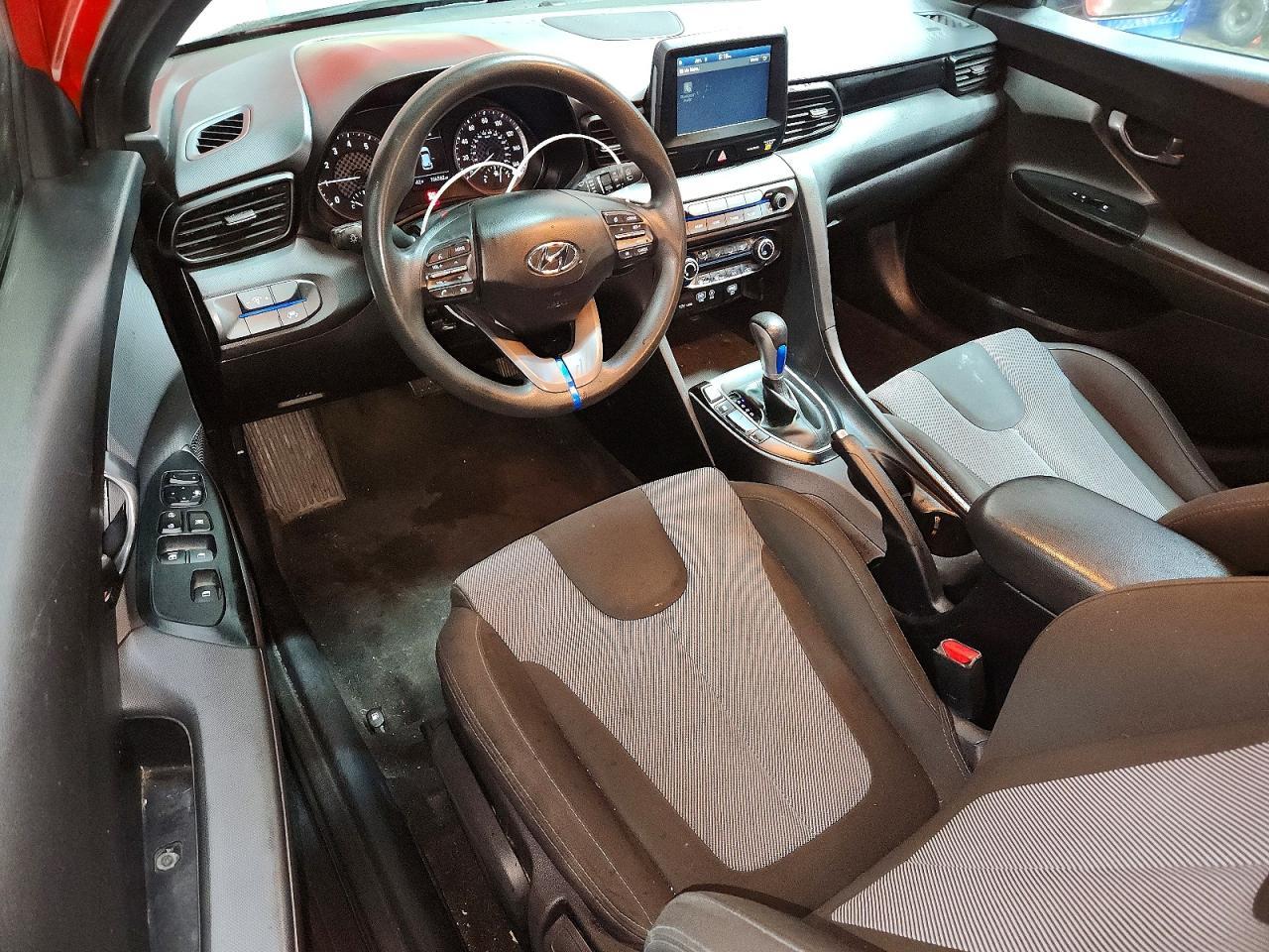 2019 Hyundai Veloster Base - zdjęcie 8