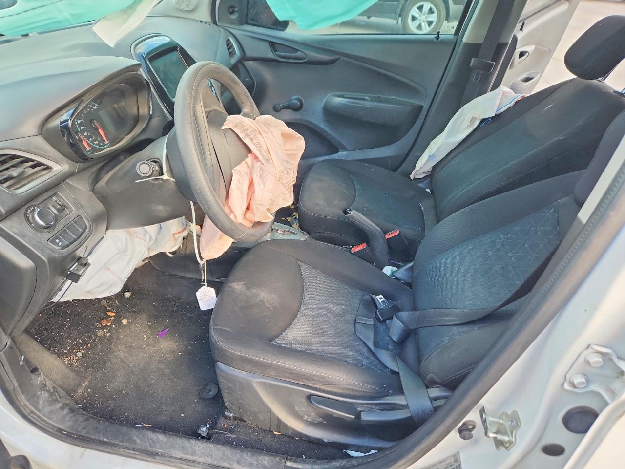 2022 Chevrolet Spark Ls - zdjęcie 7