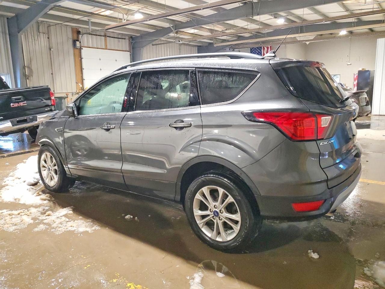2019 Ford Escape Sel - zdjęcie 2