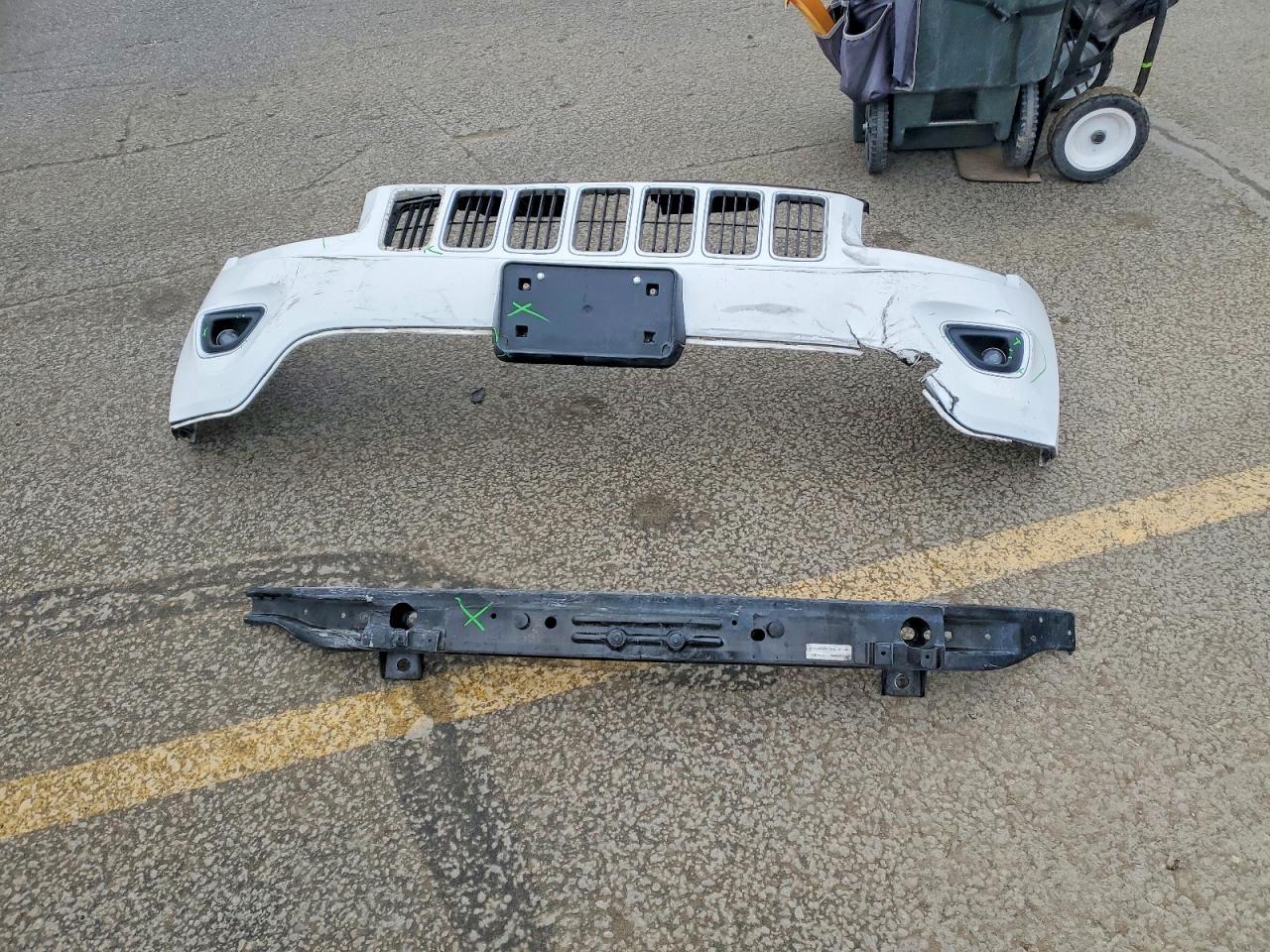 2015 Jeep Grand Cherokee Limited - zdjęcie 13