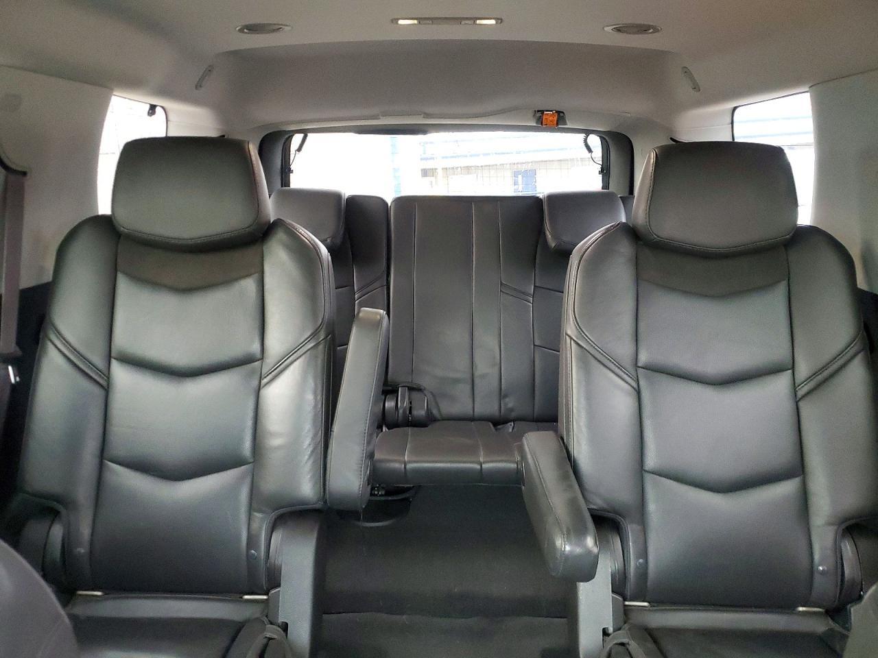 2016 Cadillac Escalade Premium - zdjęcie 10