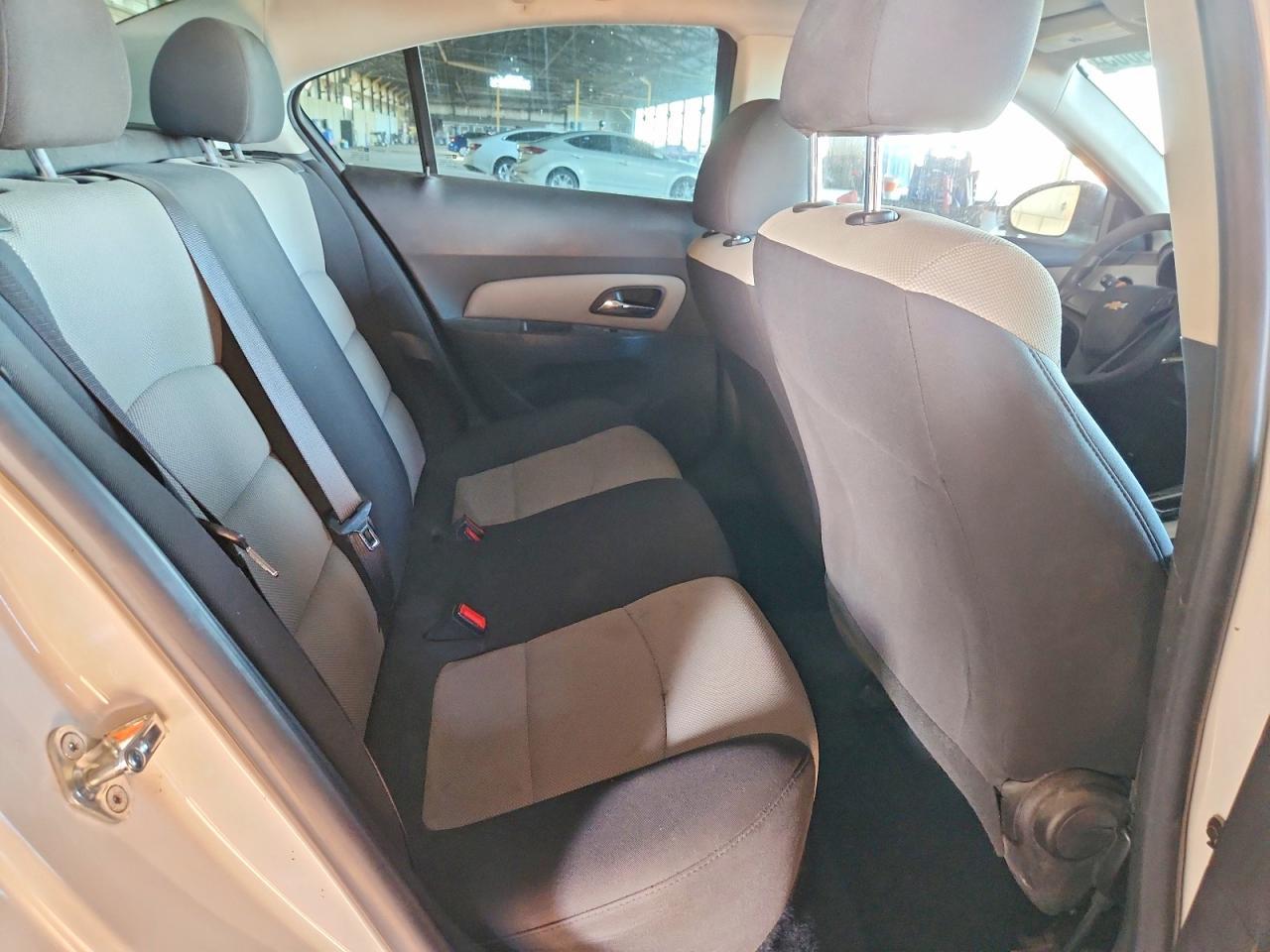 2016 Chevrolet Cruze Limited Ls - zdjęcie 10