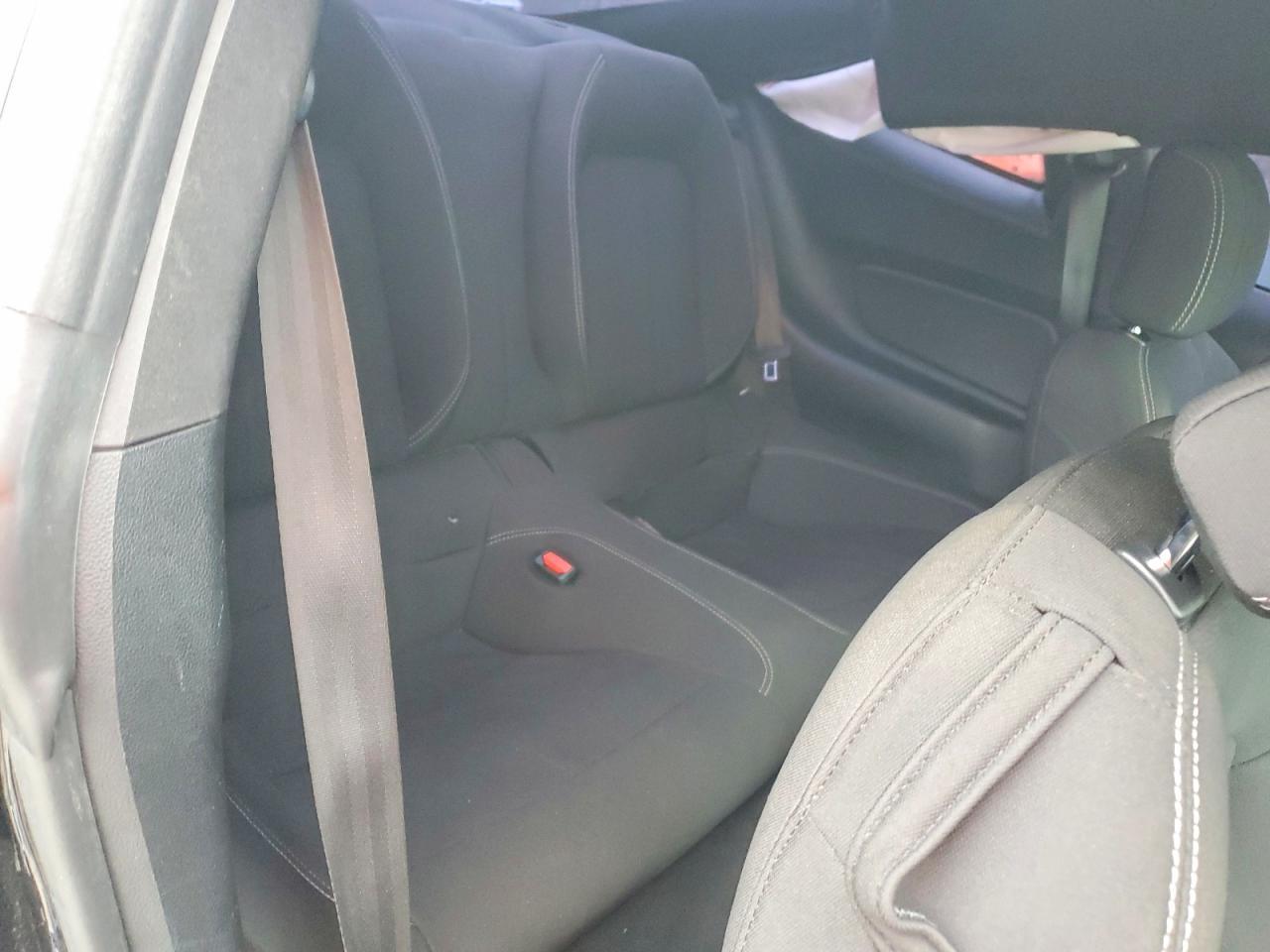 2021 Ford Mustang - zdjęcie 10