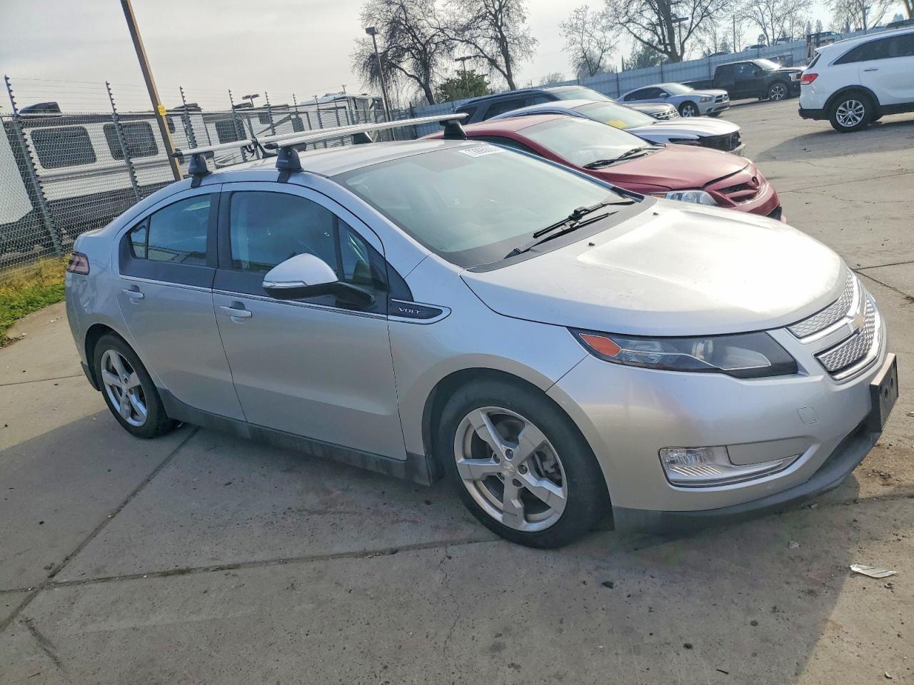 2013 Chevrolet Volt - zdjęcie 4