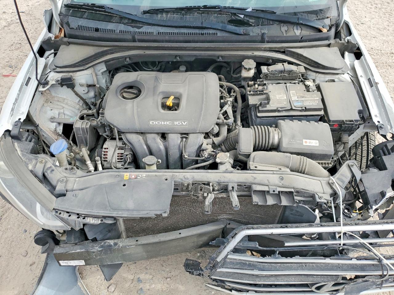 2018 Hyundai Elantra Se - zdjęcie 11