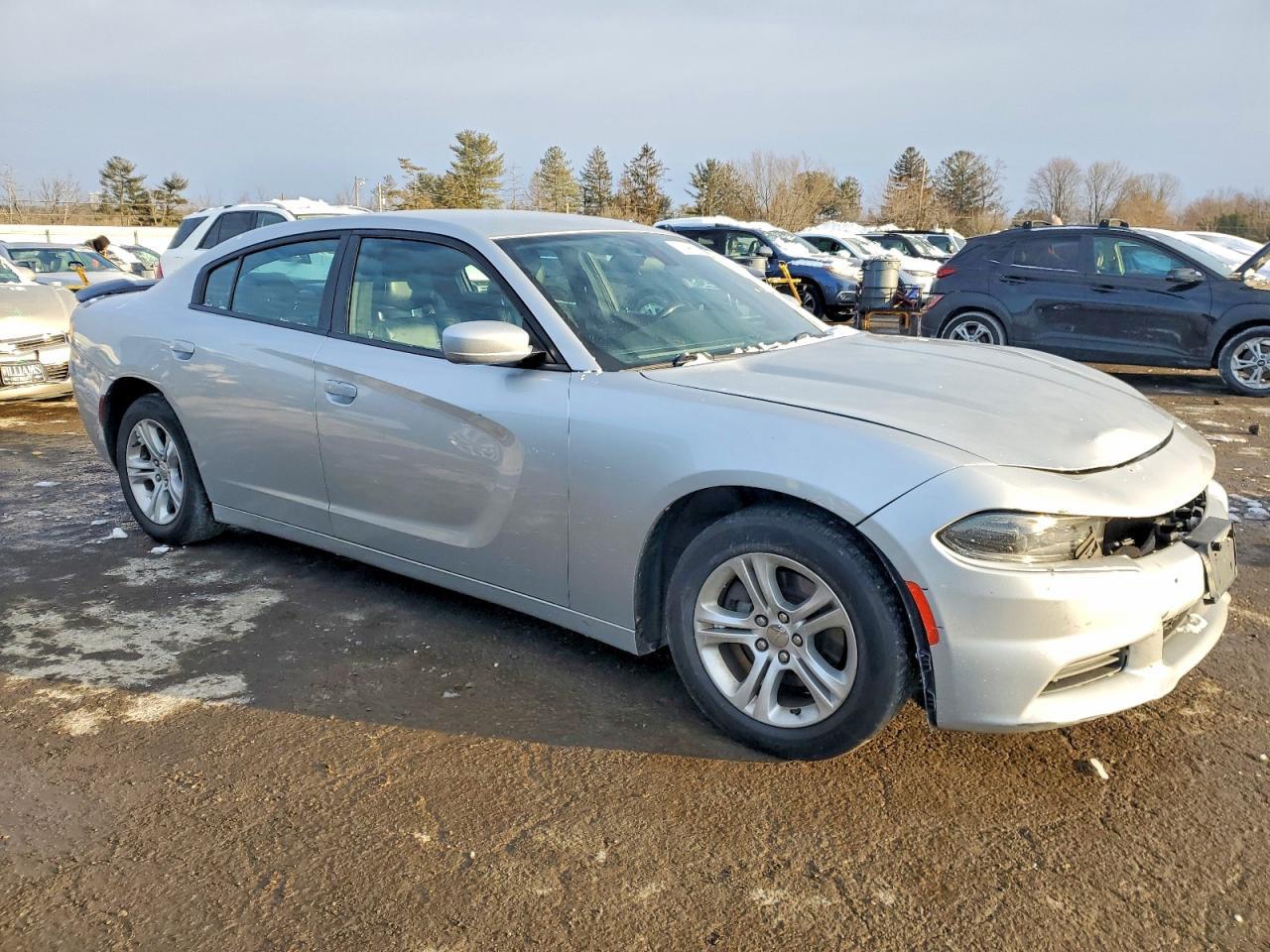 2019 Dodge Charger Sxt - zdjęcie 4