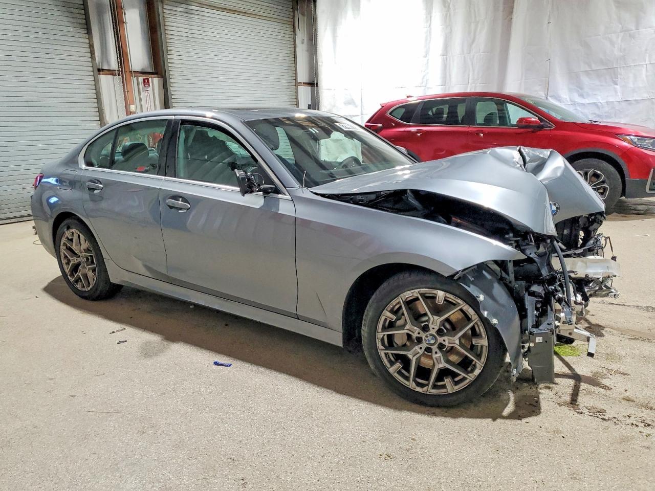 2025 BMW 330I - zdjęcie 4