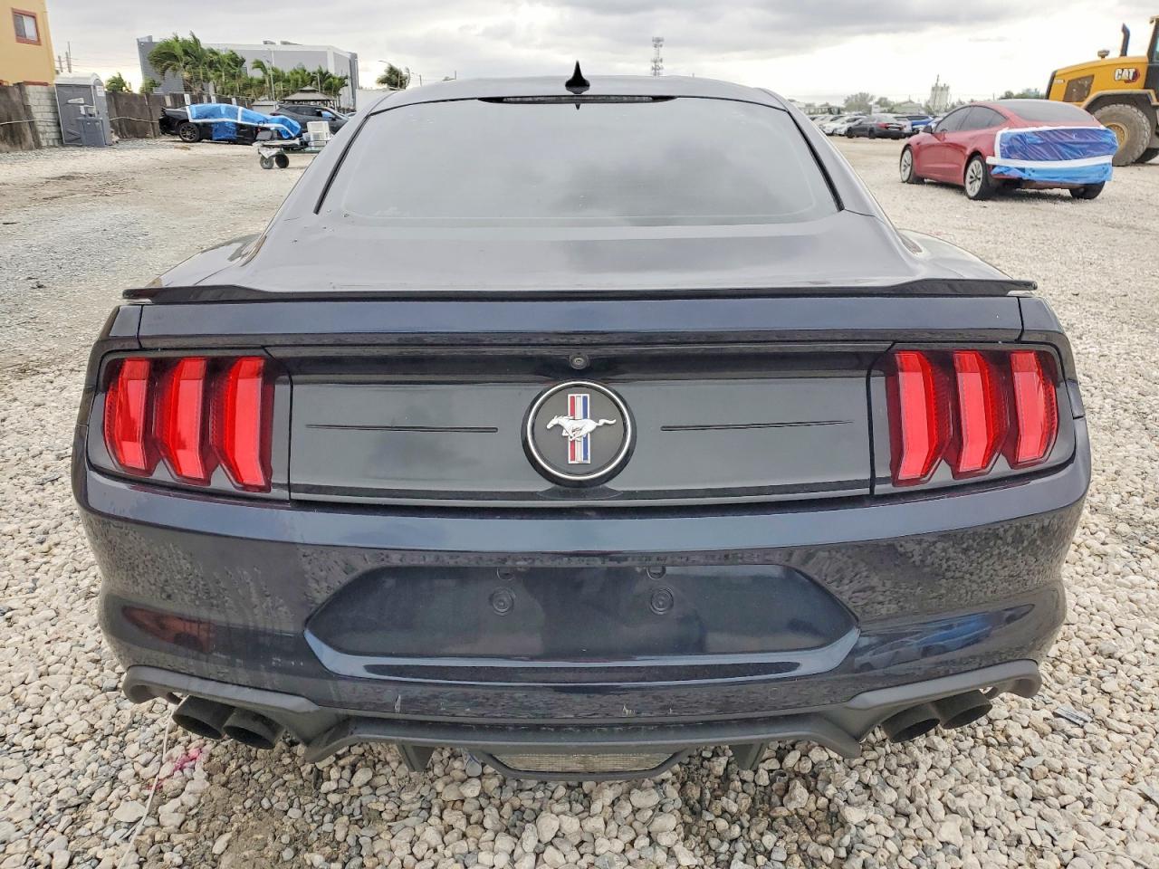 2021 Ford Mustang - zdjęcie 6