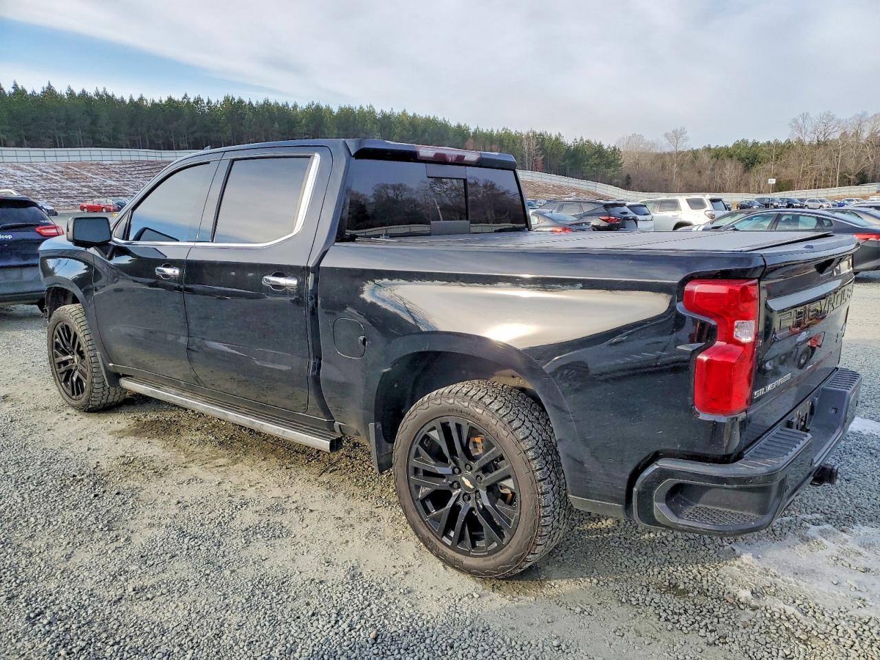 2020 Chevrolet Silverado K1500 High Country - zdjęcie 2