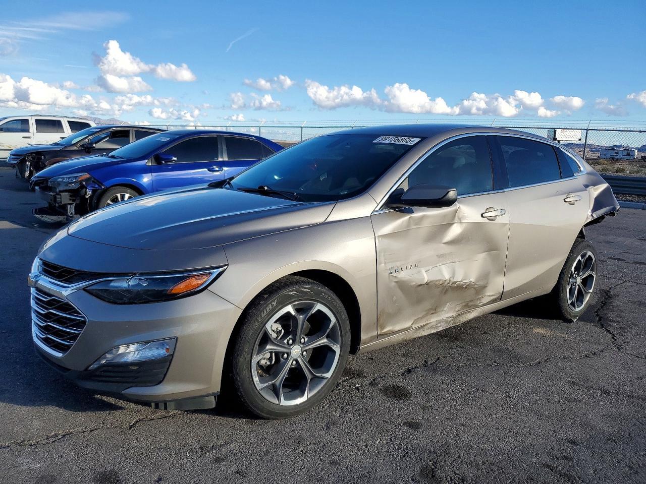 2022 Chevrolet Malibu Lt - zdjęcie główne