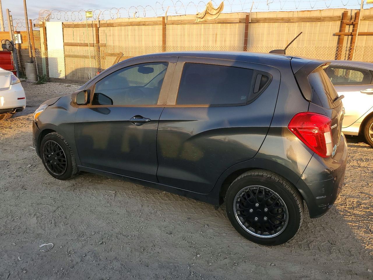 2017 Chevrolet Spark Ls - zdjęcie 2