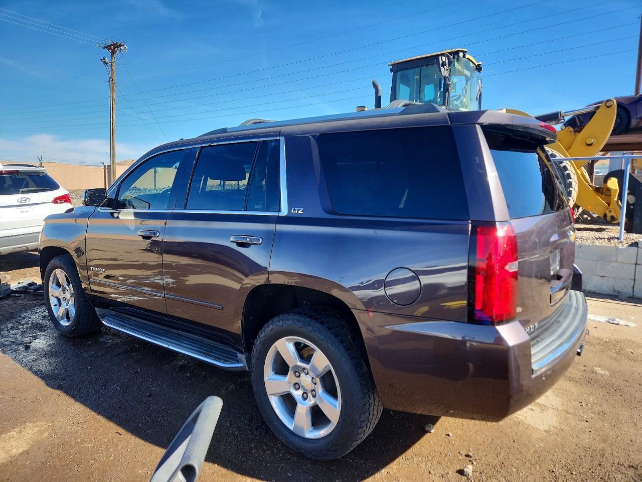 2015 Chevrolet Tahoe C1500 Ltz - zdjęcie 2