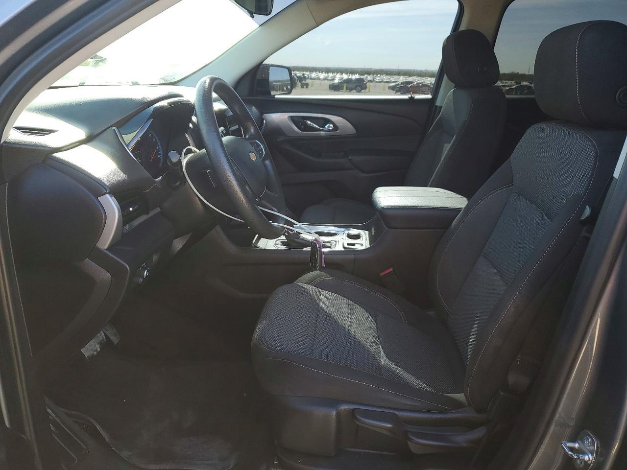 2020 Chevrolet Traverse Ls - zdjęcie 7