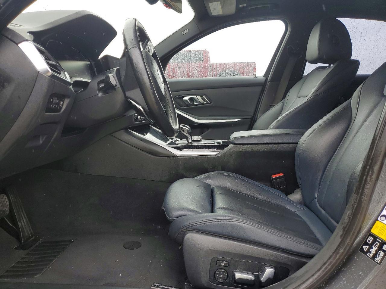 2019 BMW 330Xi - zdjęcie 7