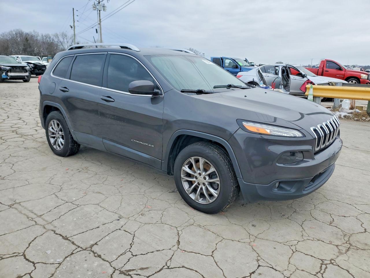 2017 Jeep Cherokee Latitude - zdjęcie 4