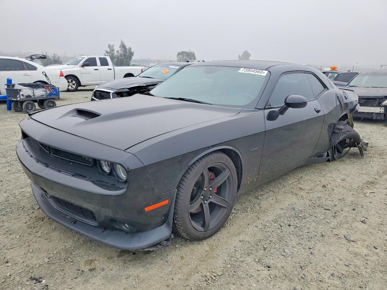 2019 Dodge Challenger R/T - zdjęcie główne