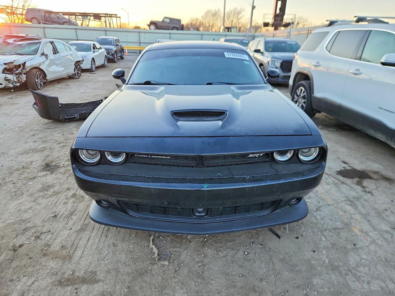 2016 Dodge Challenger Srt 392 - zdjęcie 5