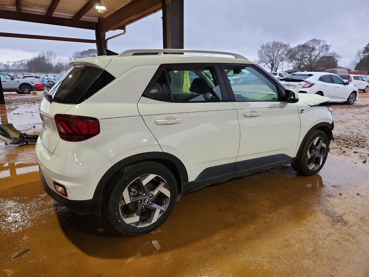 2021 Hyundai Venue Sel - zdjęcie 3