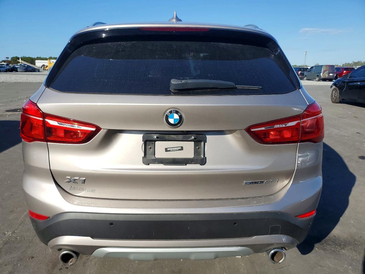 2021 BMW X1 Sdrive28I - zdjęcie 6