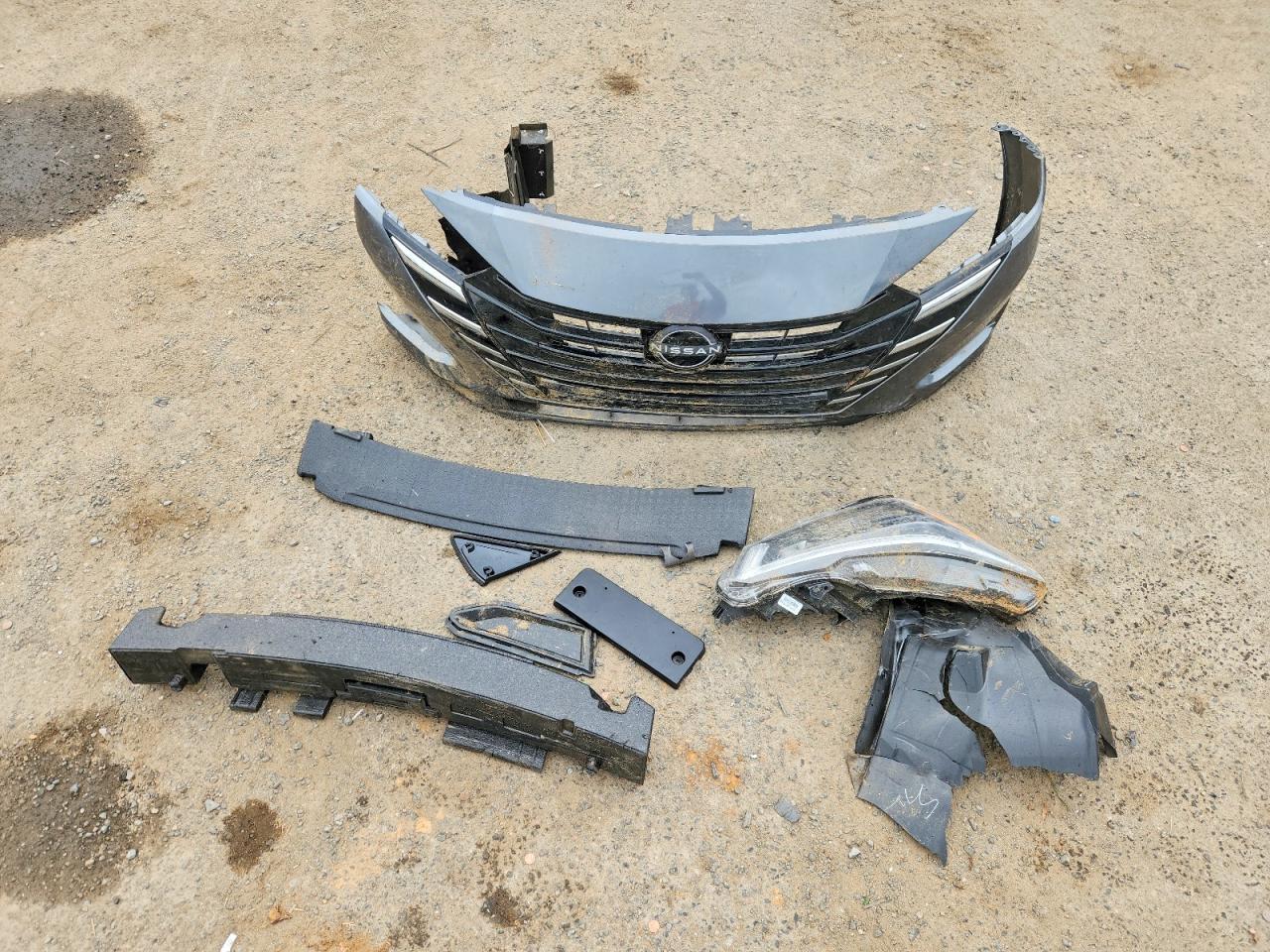 2025 Nissan Versa S - zdjęcie 12