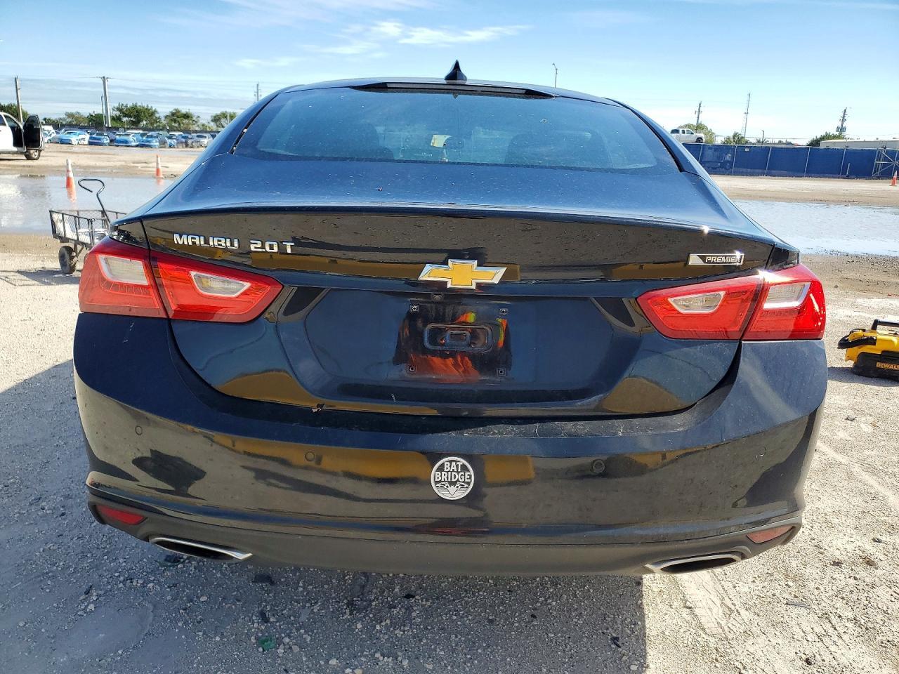 2018 Chevrolet Malibu Premier - zdjęcie 6