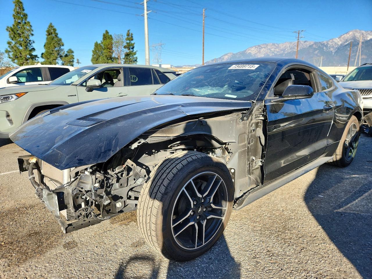 2021 Ford Mustang - zdjęcie główne