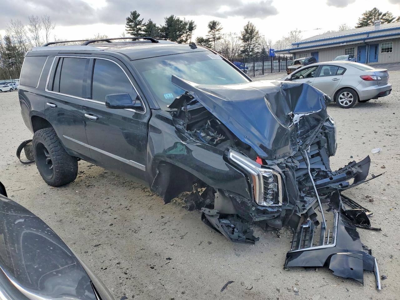2015 Cadillac Escalade Luxury - zdjęcie 4