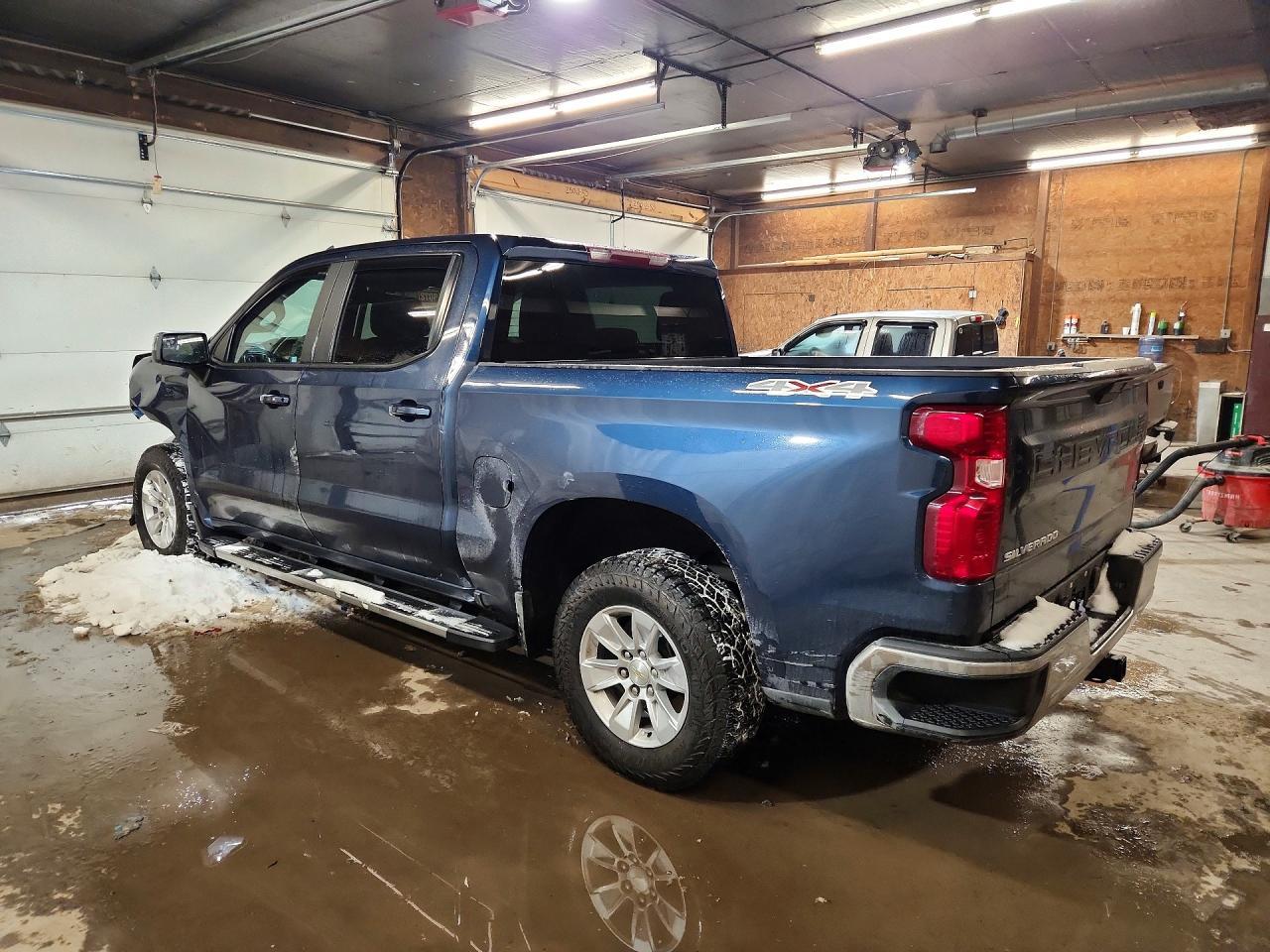 2021 Chevrolet Silverado K1500 Lt - zdjęcie 2
