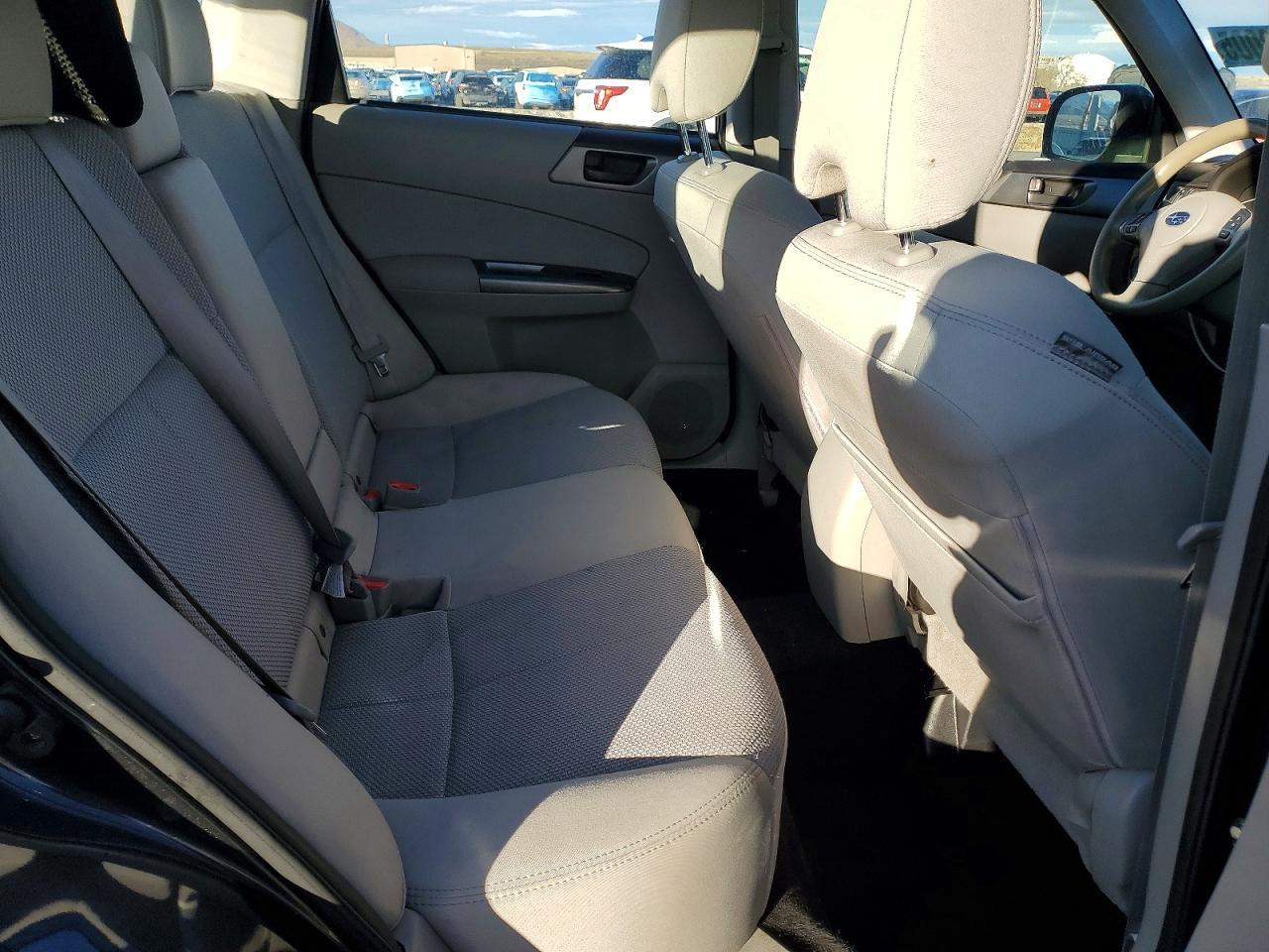 2013 Subaru Forester 2.5X - zdjęcie 10