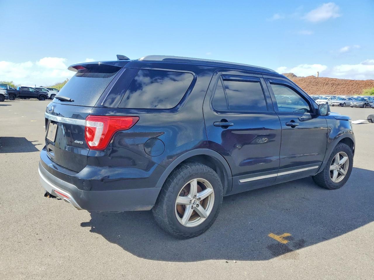 2016 Ford Explorer Xlt - zdjęcie 3