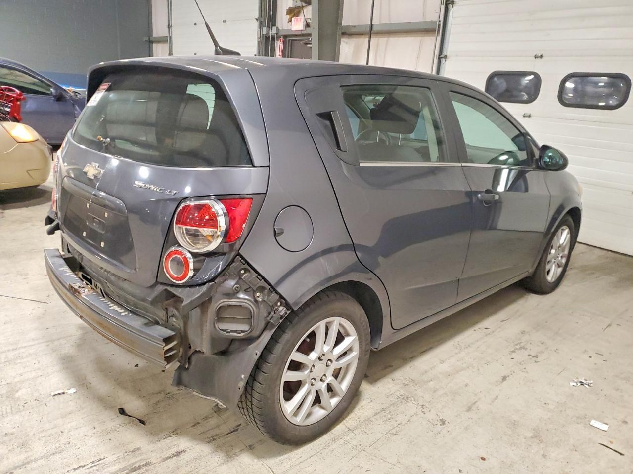 2013 Chevrolet Sonic Lt - zdjęcie 3