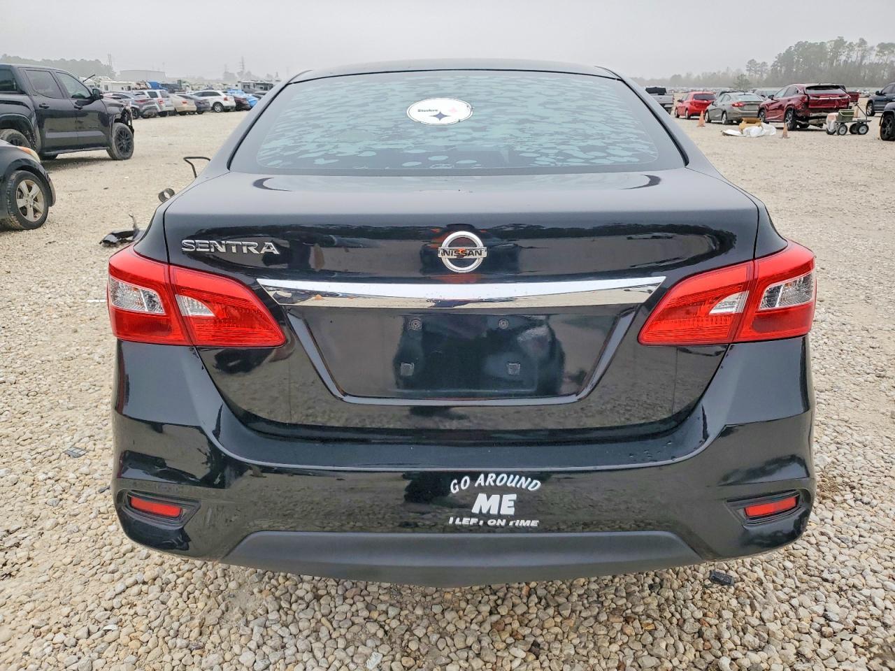 2016 Nissan Sentra S - zdjęcie 6
