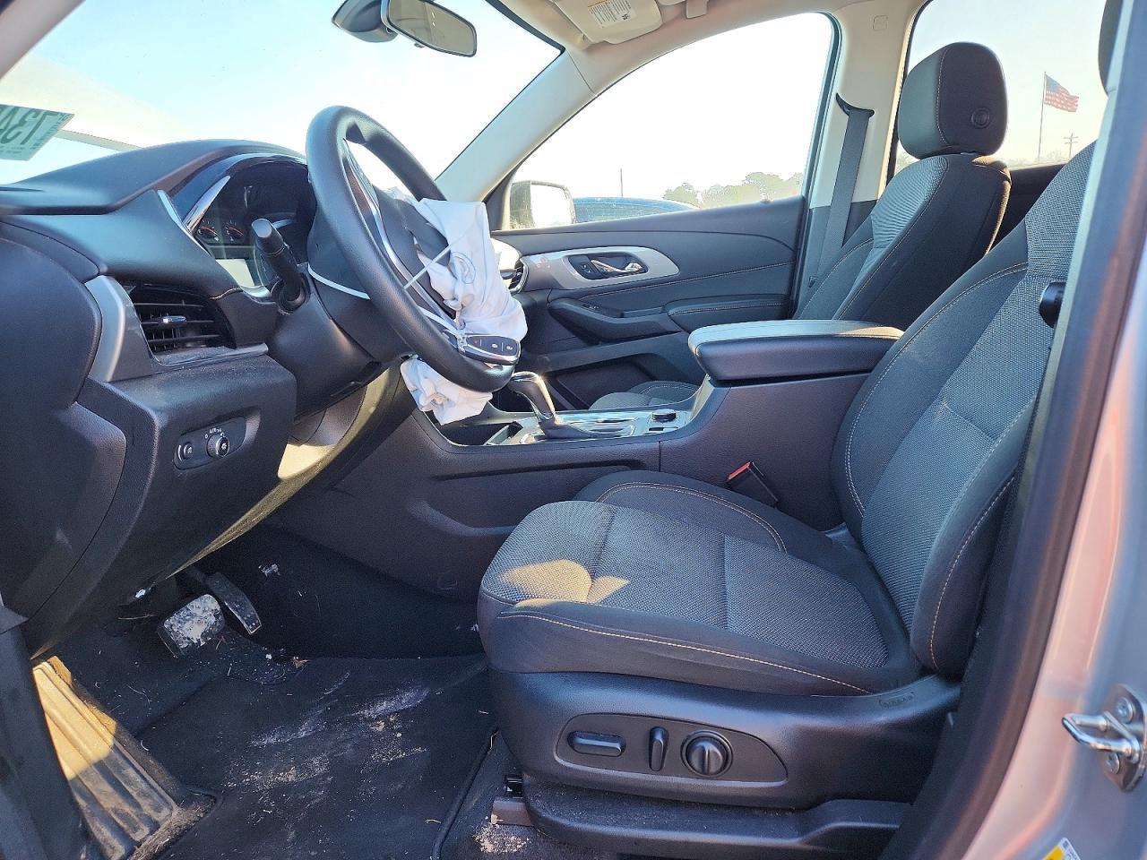 2020 Chevrolet Traverse Ls - zdjęcie 7