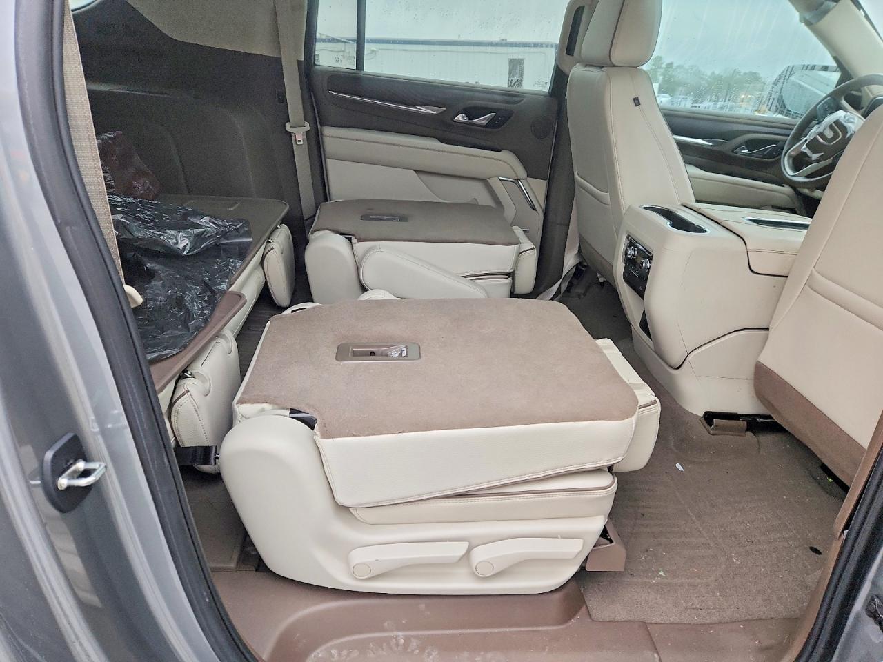 2023 GMC Yukon Xl Denali - zdjęcie 10