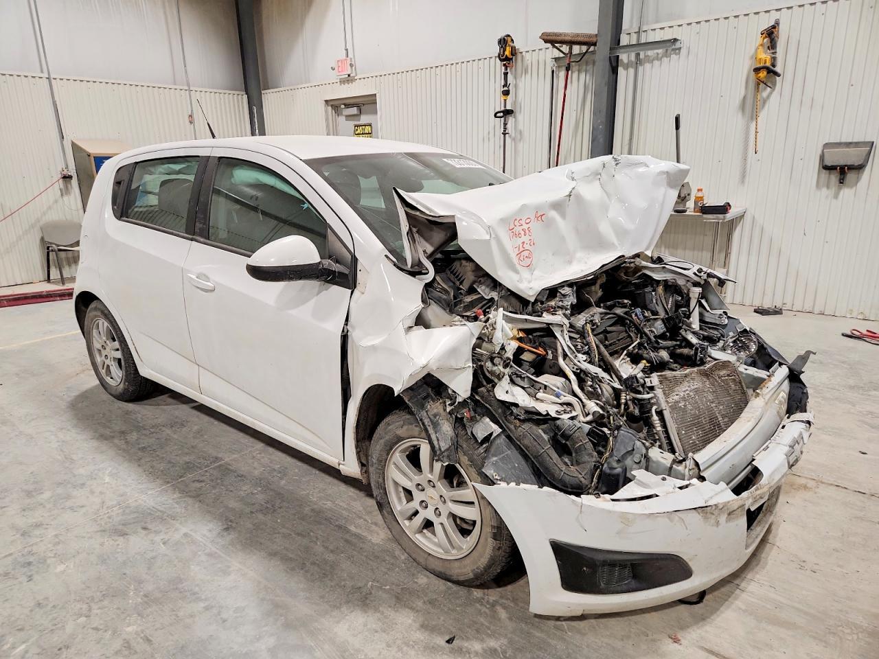 2014 Chevrolet Sonic Ls - zdjęcie 4