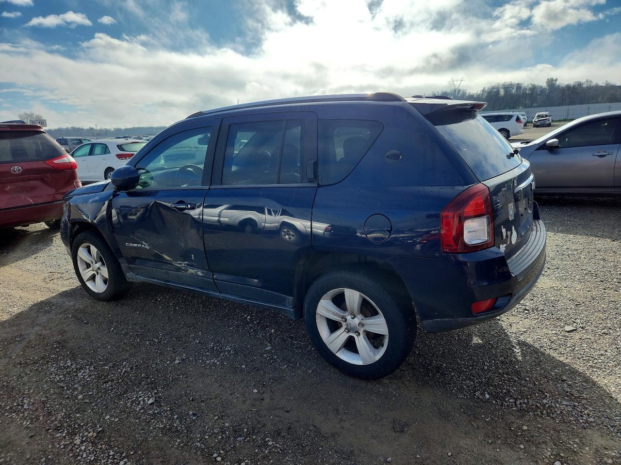 2014 Jeep Compass Latitude - zdjęcie 2