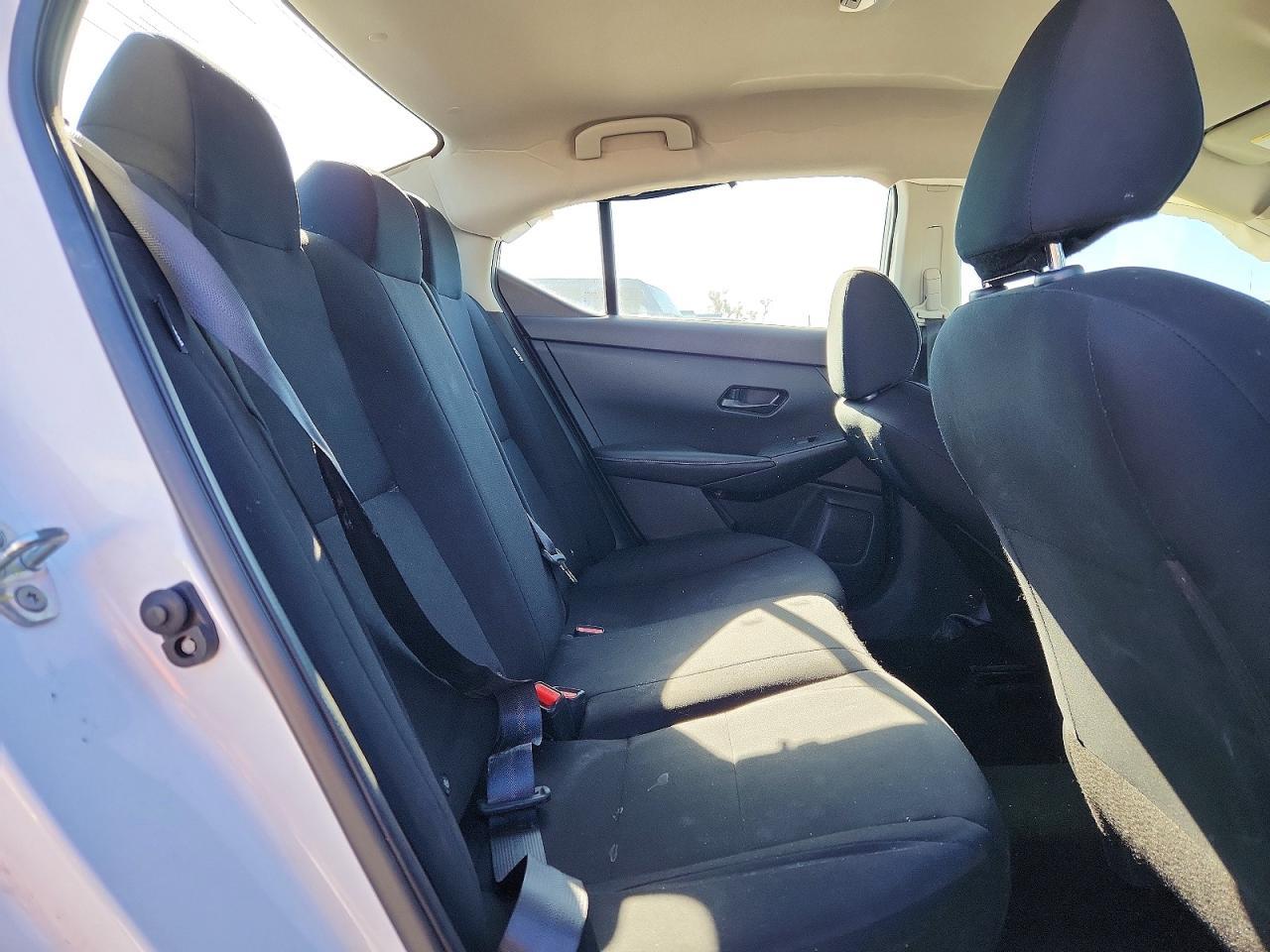 2024 Nissan Sentra S - zdjęcie 10