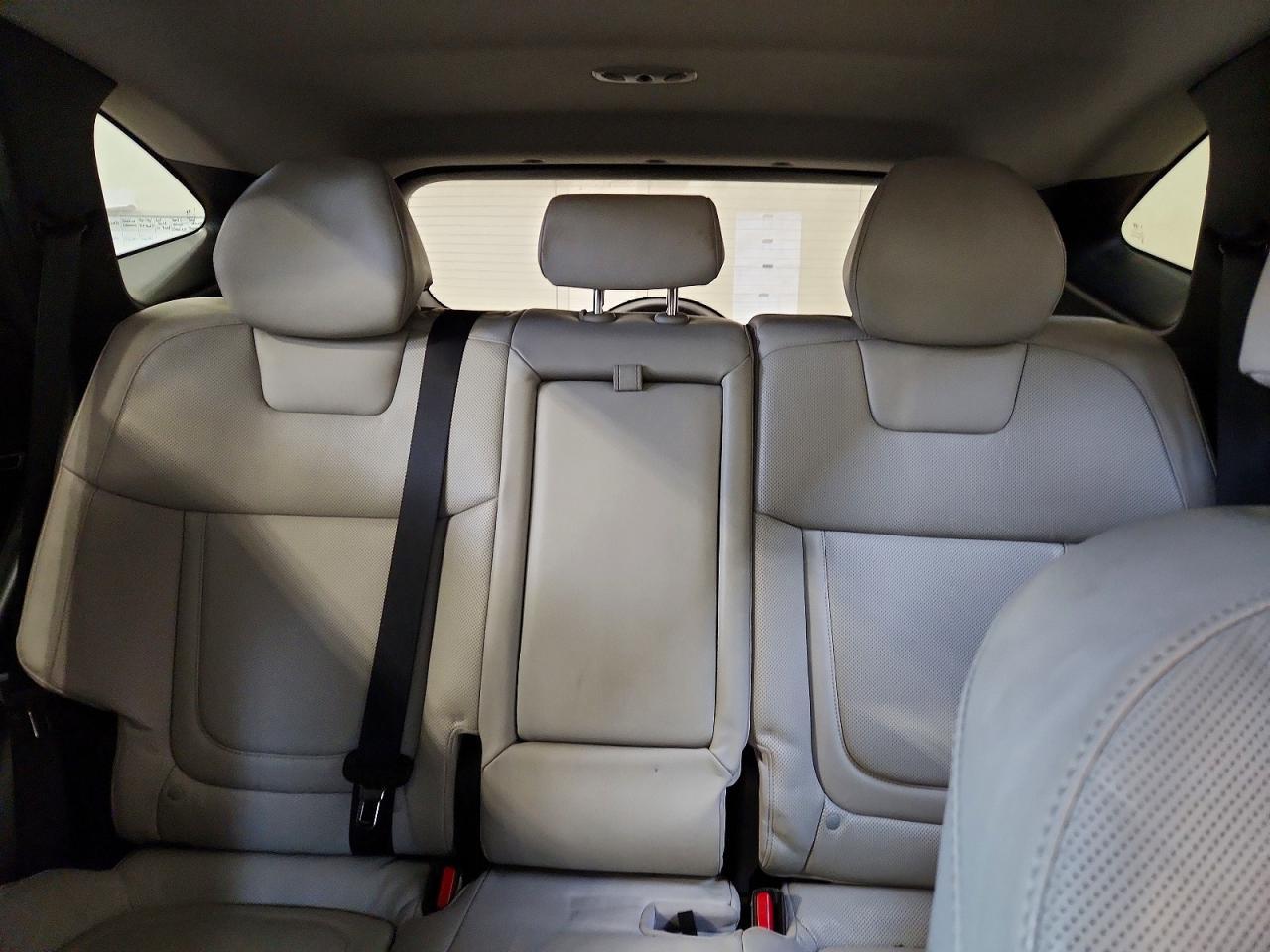 2023 Hyundai Tucson Luxury - zdjęcie 10