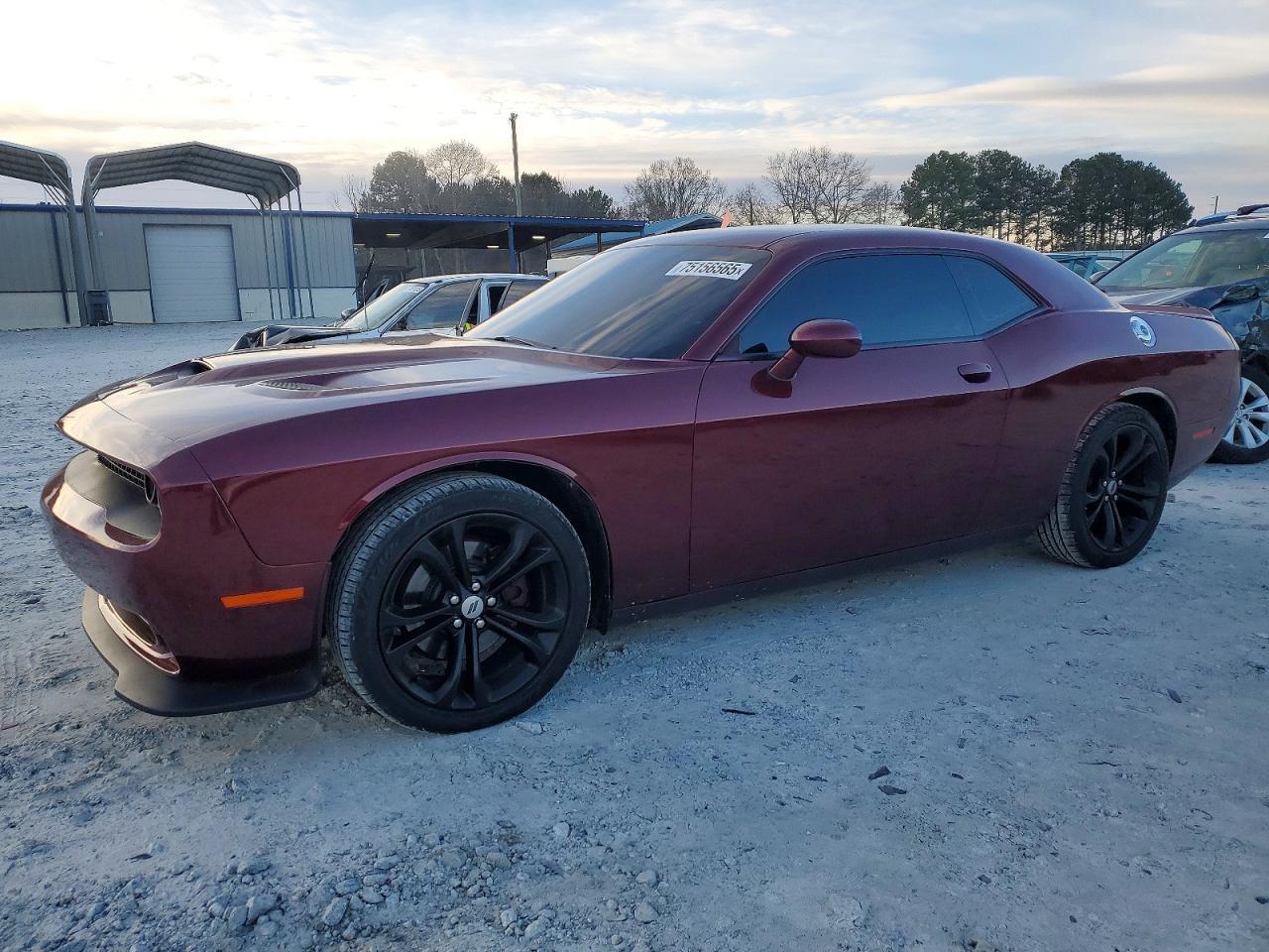 2022 Dodge Challenger R/T - zdjęcie główne