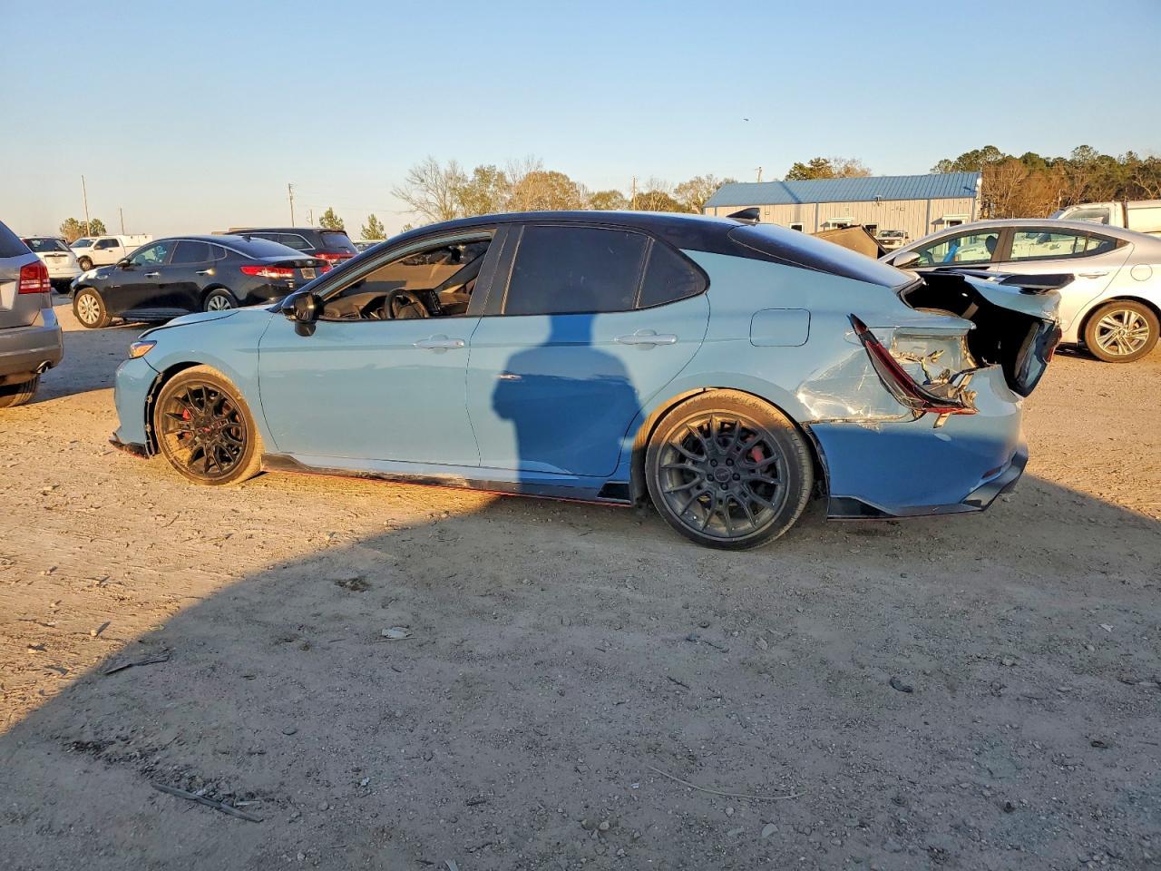 2022 Toyota Camry Trd - zdjęcie 2