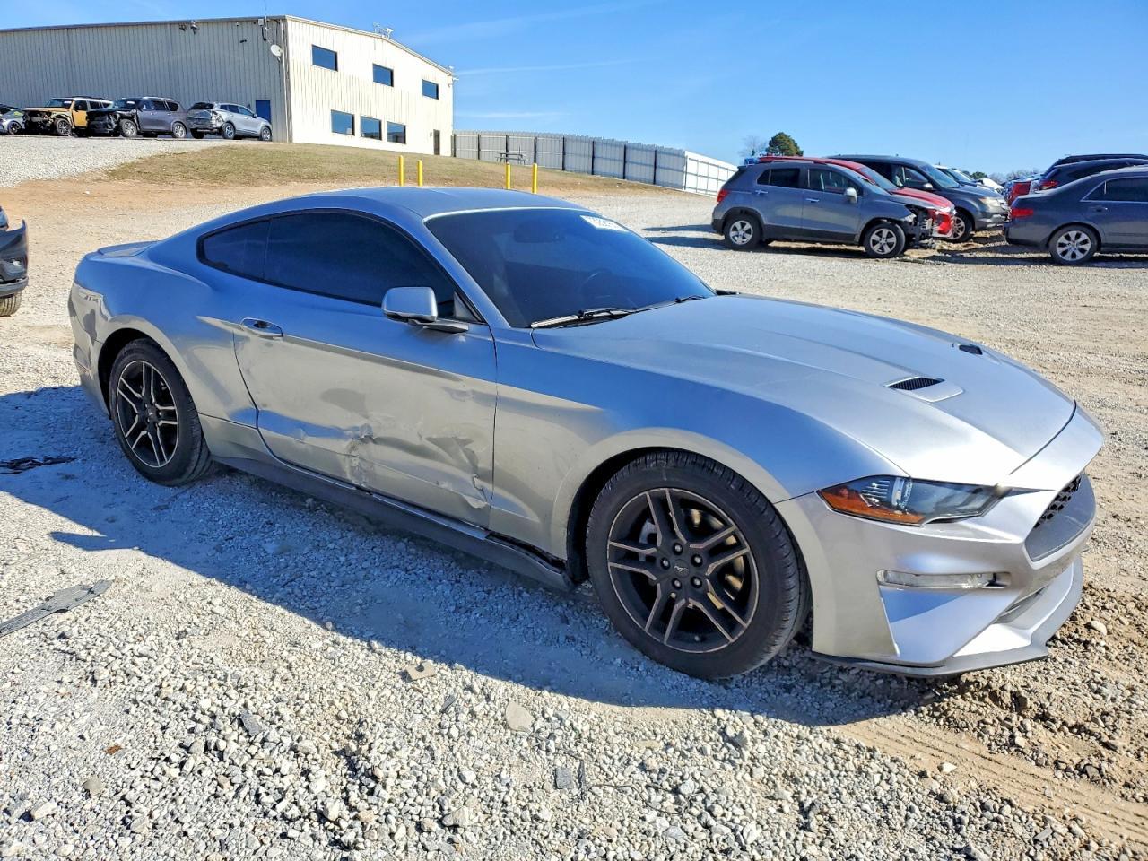 2020 Ford Mustang - zdjęcie 4