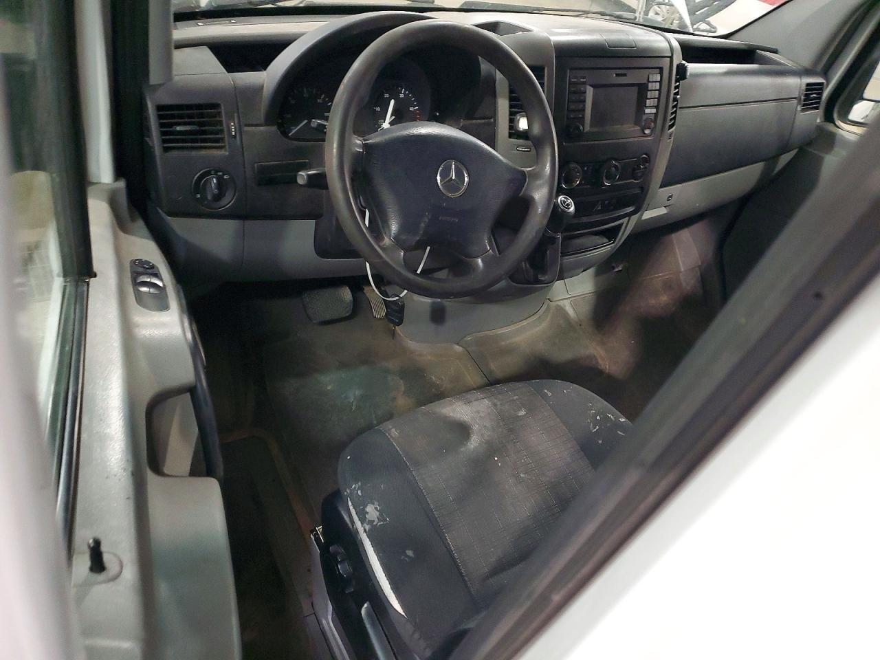 2017 Mercedes-Benz Sprinter 2500 - zdjęcie 8