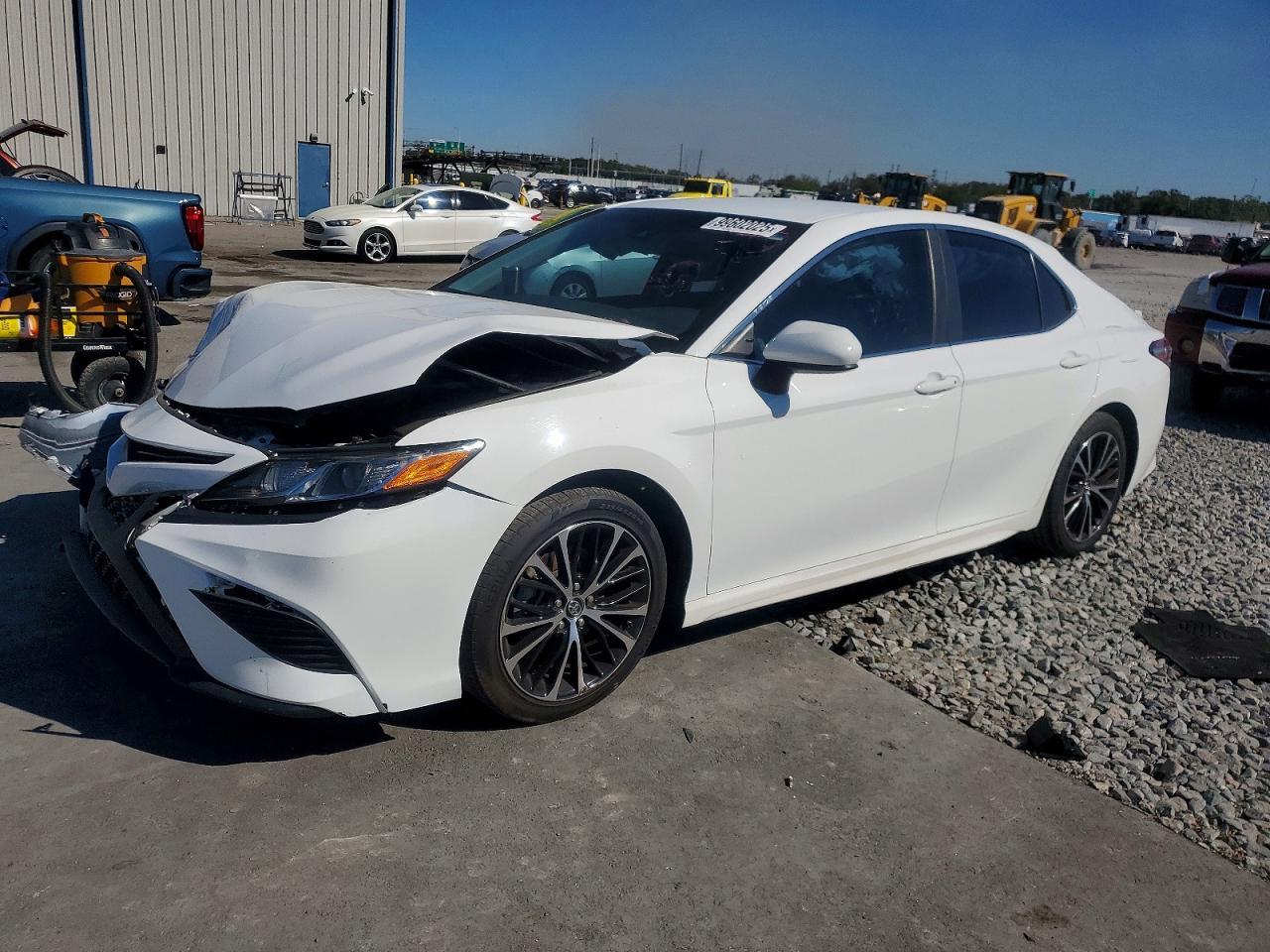 2018 Toyota Camry L - zdjęcie główne